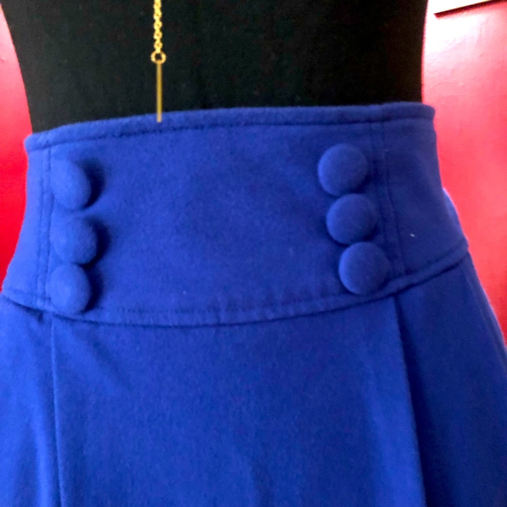Pleated Mini Skirt - Picture 3 of 9